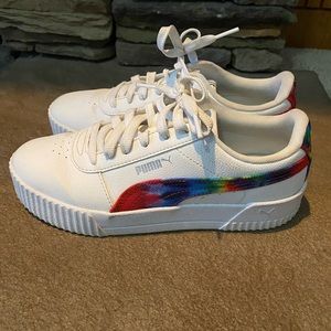 Puma tennis shoes